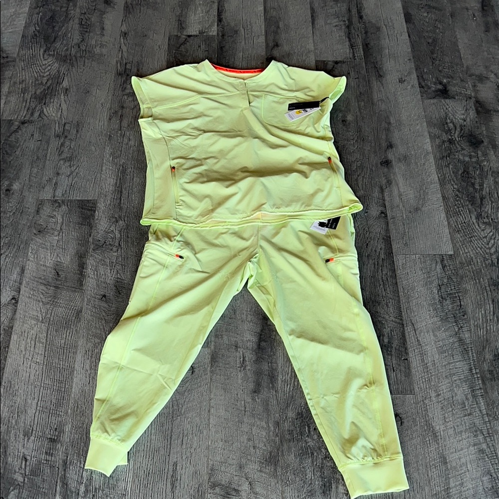 NWT INFINITY SET